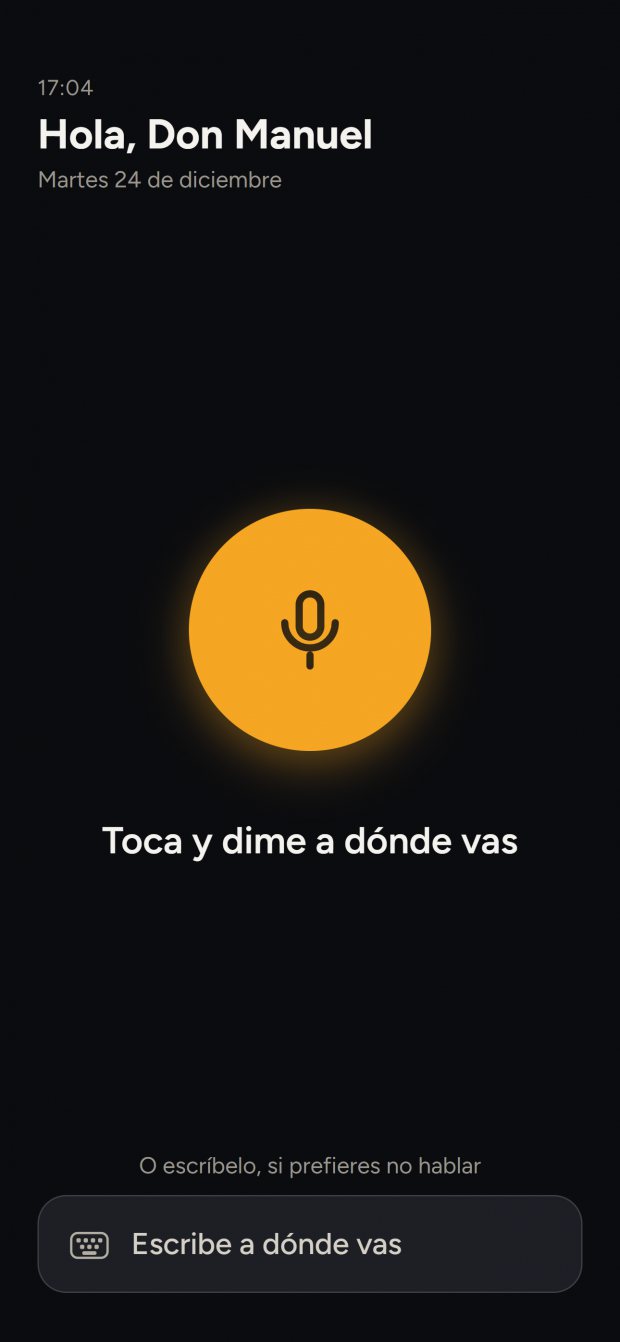 La pantalla de Mi Móvil: un botón de micrófono grande y el texto Toca y dime a dónde vas